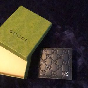 Gucci wallet